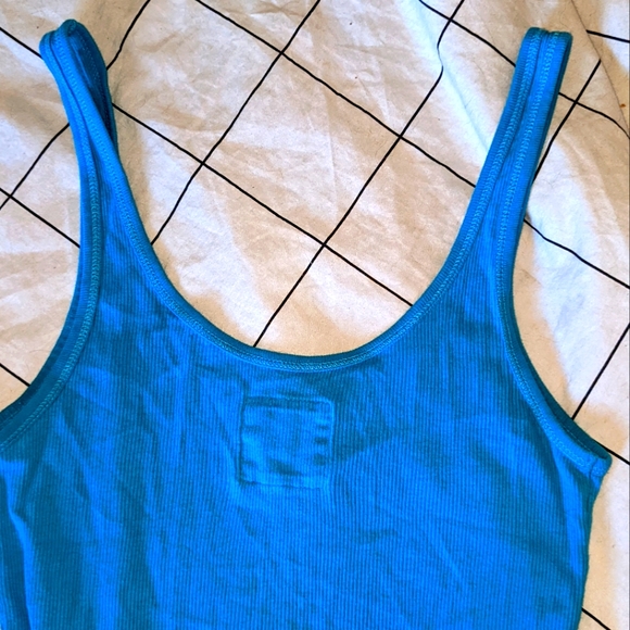 🦋2/$25🦋 HOLLISTER SoCal Stretch tank top - Picture 3 of 5